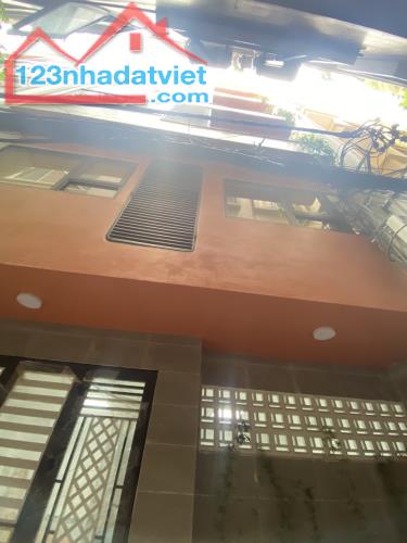 Bán Nhà Trọ Phùng Khoang Nam Từ Liêm 25PKK ,THANG MÁY ,FULL PHÒNG DOANH THU 1,6 TỶ/N chỉ 2 - 1