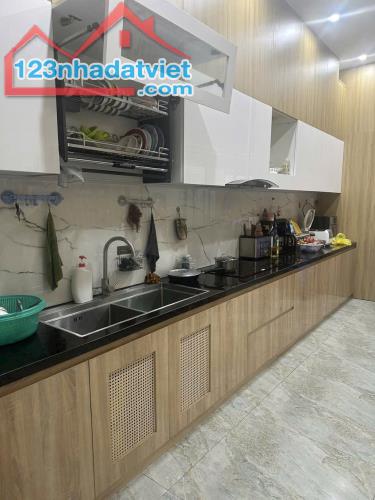 NHÀ 4 TẦNG MẶT TIỀN TRUNG TÂM LIÊN CHIỂU. + Dt 90m2 (5x18). + Đường 7m5. - 1