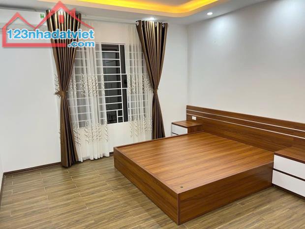 LÔ GÓC, 2 THOÁNG - NHÀ MỚI ĐẸP LUNG LINH - KĐT VĂN PHÚ - 30M2 x 5 TẦNG - GIÁ NHỈNH 5 TỶ - 4