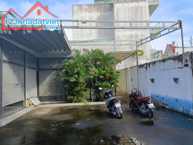 BÁN ĐẤT CÓ NHÀ 402M2 TÂN TÚC, BÌNH CHÁNH, GIÁ 12 TỶ 2 - 2