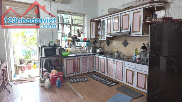 Bán căn hộ Việt Hưng-Long Biên-77m 2n1wc-full nội thất-thang bộ-giá 3.4 tỷ (thương lượng) - 1