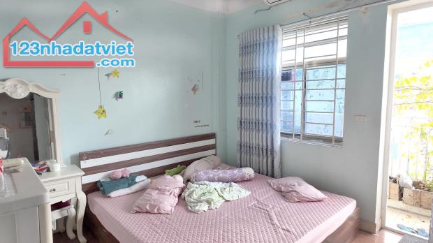 Bán căn hộ Việt Hưng-Long Biên-77m 2n1wc-full nội thất-thang bộ-giá 3.4 tỷ (thương lượng) - 2