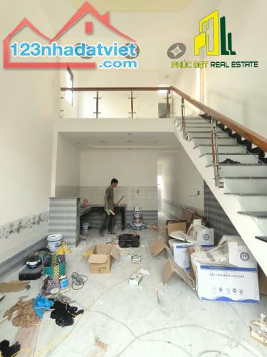 Nhà mới xây gác lửng Tân Vạn 1.86 tỷ 55m2 SHR TC đường ba gác - 1