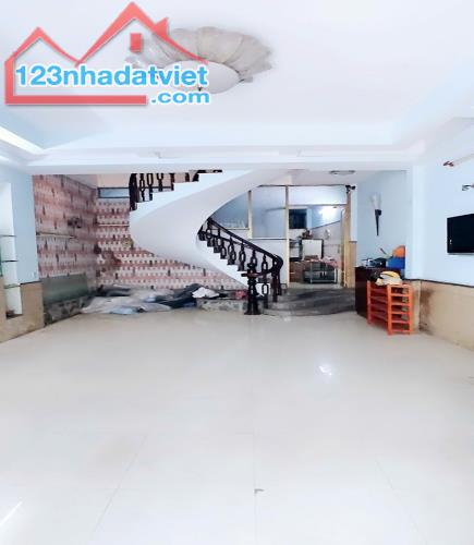 Bán nhà HXH thông. Kinh doanh, Thiên Phước, P9, Tân Bình, 171m2, 4 tầng, ngang 10m