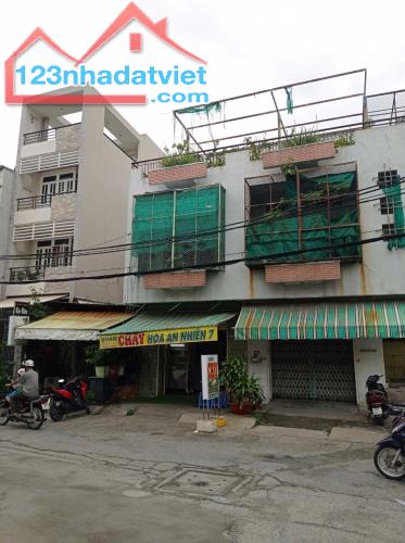 Nhà Cho thuê 4 x 14m Hậu Giang, P11, Q6. Giá 10 triệu - 1