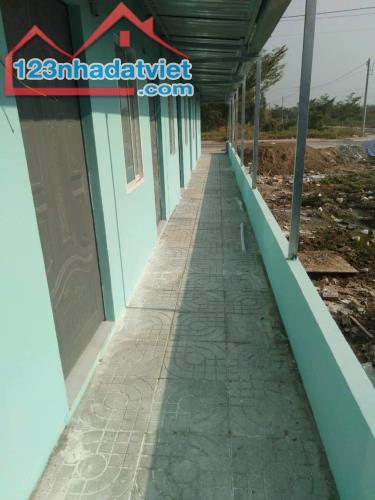 Bán dãy trọ 5 phòng + 1 kiốt 120m2 , 5x24 KCN ĐỨC HÒA - 1