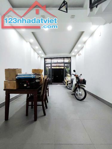 Mặt tiền kinh doanh đối diện CityLand Nguyễn Văn Lượng Gò Vấp H8m 68m2 Giá 11.7Tỷ - 1