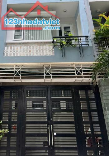 Bán nhà Huỳnh Tấn Phát - Quận 7 - 56m2 - nhỉnh 5 tỷ TL.