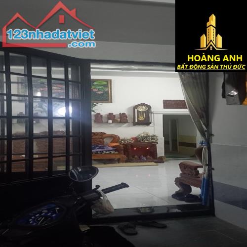 CẦN BÁN GẤP NHÀ MẶT PHỐ CHỈ CÓ 4 TY 199 TẠI PHƯỜNG BÌNH TRƯNG ĐÔNG , QUẬN 2 _ 2 TẦNG 2 PN - 4