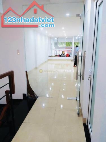 26 Tỷ-Bán Nhà Mặt Tiền Đường Nguyễn Hoàng, An Phú,Q2 DT:80m2(4mx20m) 1 Trệt 3 Lầu - 3