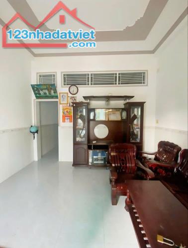 65. Nhà mặt tiền 11Tr/Tháng-3Pn 2Maylah Kdc 91B