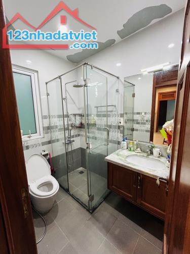 Siêu phẩm đẹp lung linh, mặt tiền Đường Số, xe hơi ngủ nhà, 120m2, ngang 6m, SHR - 2