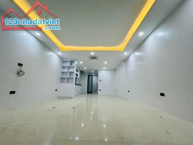 BÁN NHÀ LẠC LONG QUÂN TÂY HỒ 60M2-5 TẦNG-MT 4,5M-GIÁ CHÀO 12,3 TỶ-GIÁ THƯƠNG LƯỢNG - 3