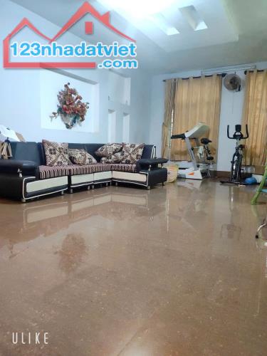 NHÀ TÂN BÌNH - HẺM XE TẢI KINH DOANH THÔNG- DT 100M2 VUÔNG- NGANG 7 ĐẸP - 5 TẦNG 8 PHÒNG - 4