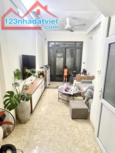 Bán nhà Yên Lộ, Hà Đông, lô góc, ngõ thông, sát ô tô,34m²,5.2 tỷ