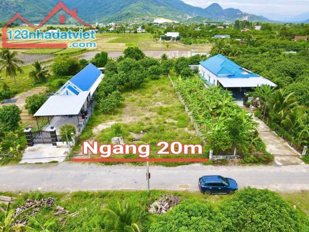 Bán đất Suối Tiên mặt tiền đường nhựa liên thôn