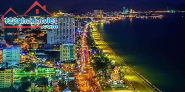 Hotttt!!! Chính chủ cần bán căn Penhouse view trực diện biển Nha Trang giá chỉ từ 2 tỷ. - 1