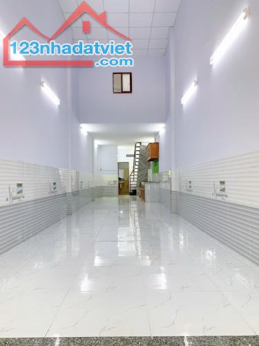 Bán Nhà mặt tiền Thống Nhất chỉ 6.1 tỷ 47m2 BTCT 2 tầng Quận Gò Vấp - 1