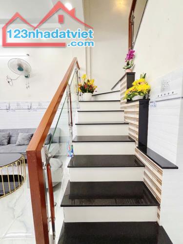 NHÀ BÁN BÌNH TÂN - LÊ VĂN QUỚI - GIÁP TÂN PHÚ - QUẬN 11 - 35M2 - 2 TẦNG - NHÀ MỚI - HẺM 4M - 3