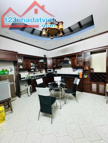 MẶT PHỐ LÒ ĐÚC HAI BÀ TRƯNG - VỊ TRÍ ĐẸP 6 TẦNG KINH DOANH - DT 120M2 GIÁ CHÀO 95 TỶ - 1