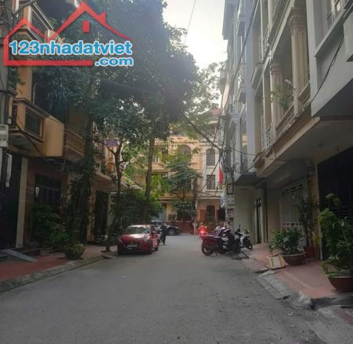 BÁN NHÀ PHẠM TUẤN TÀI, PHÂN LÔ ĐẲNG CẤP, Ô TÔ TRÁNH, KINH DOANH, SÁT PHỐ, 68M2 HƠN 18 TỶ - 2