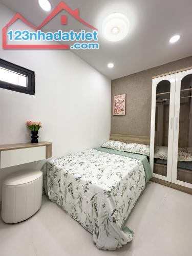 SƠN TRÀ - SÁT NGUYỄN VĂN THOẠI - Ô TÔ TRÁNH - 2 TẦNG MỚI KENG, 90m2 - CHỈ 5 TỶ NHÍCH - 1