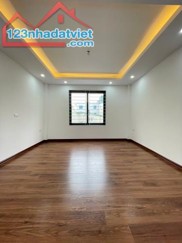 SIÊU PHẨM DUY NHẤT TẠI ĐƯỜNG CỔ ĐIỂN A, 6,85 TỶ, 60M2, 6PN, Ở SƯỚNG. CHỢ, TRƯỜNG, CHU VĂN - 3