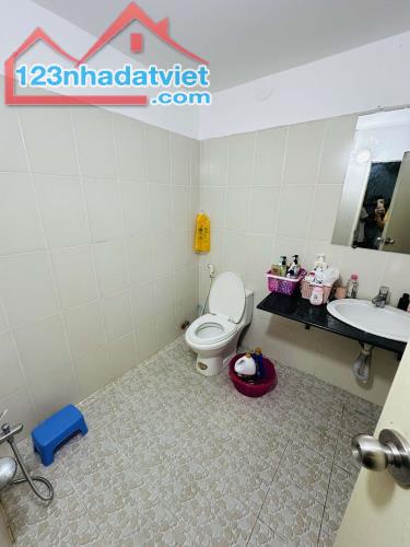 + 1 Bán nhà 1/ Nguyễn Thị Định, 76m2, 3 tầng , 4 PN , gần MẶT TIỀN , SHR - 2