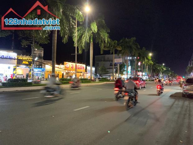 Bán 2 căn nhà rộng rãi mặt tiền 3 tháng 2 gần hẻm 51, Ninh Kiều, Cần Thơ - 35 tỷ - 3
