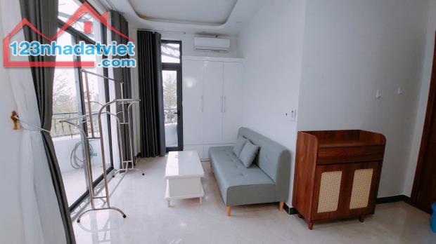 Cho thuê căn hộ 1 phòng ngủ riêng biệt tại Vinhomes Marina,, giá chỉ 8tr - 3