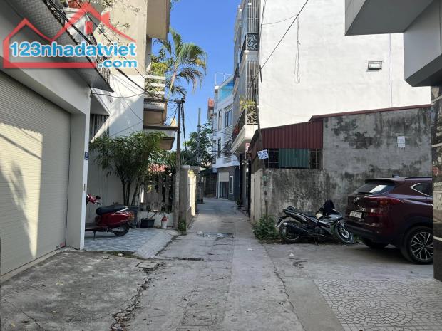 Bán lô đất ngõ 293 Nguyễn Lương Bằng, ph Thanh Bình, TP HD, 66.8m2, mt 4.5m, ngõ oto - 1