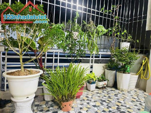 Nhà Đẹp Trần khát chân 5 tầng 35m² mặt tiền 3.3m rất thoáng. - 1