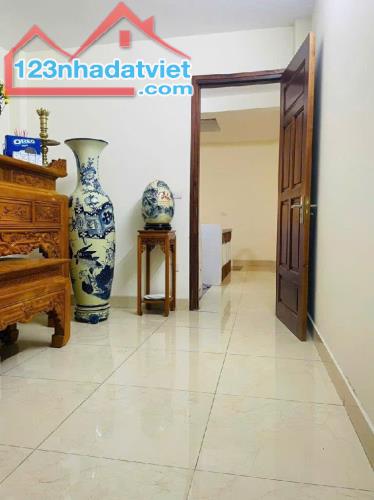 Nhà Đẹp Trần khát chân 5 tầng 35m² mặt tiền 3.3m rất thoáng. - 4