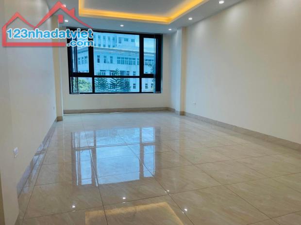 Mặt phố Hoàng Văn Thái 70m 7tầng thang máy –Kinh doanh Vỉa hè ôtô - Nhỉnh 27tỷ 0795986686