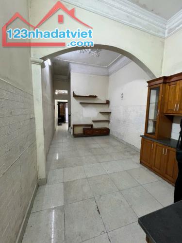 BÁN NHÀ RIÊNG ĐẸP TẠI ĐƯỜNG NGUYỄN NGỌC NẠI - GIÁ TỐT 11,9 TỶ, 40M2, VIEW ĐẸP - 2