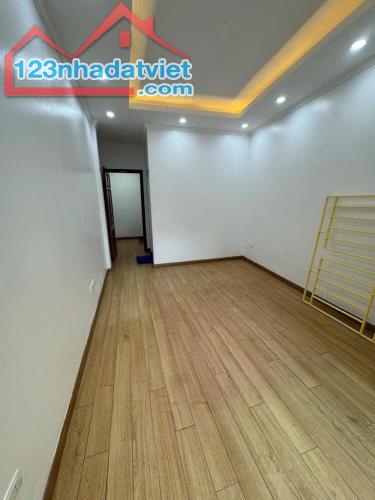 🏠 B*án nhà phố Ngô Gia Tự, Hà Nội - Nhà đẹp, vị trí đắc địa! 🏠


 • Diện tích: 50m²
 • - 3