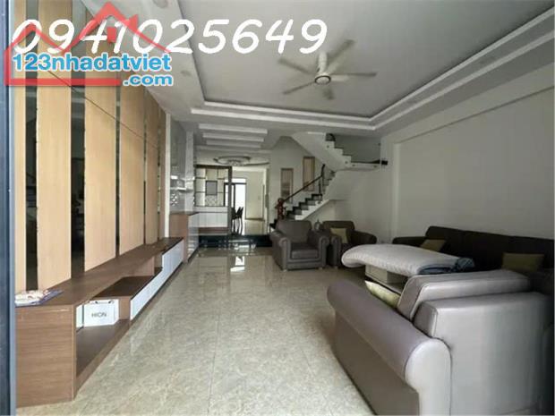 Bán nhà 4 lầu siêu đẹp DT 131m2, hẻm ô tô đường số 9, Phường Linh Tây, Thủ Đức, 10 tỷ