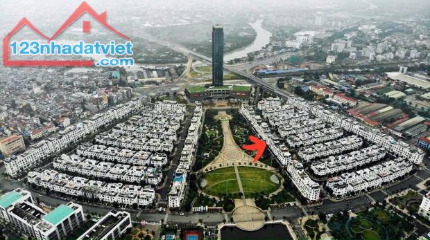 CHO THUÊ TẦNG 1 SHOPHOUSE VINHOMES IMPERIA . MẶT TIỀN 7M, KHÔNG GIAN THOÁNG, RỘNG.