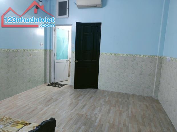 Bán nhà hẻm xe hơi 50m2, quận 8 giá nhỉnh 5 tỷ thương lương chính chủ. - 1