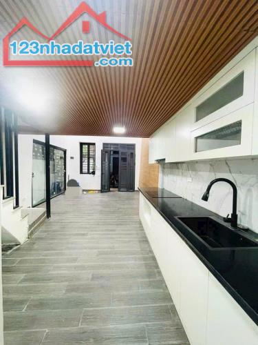 💎 THANH NHÀN NHÀ ĐẸP DÂN XÂY - 4 CHỖ ĐỖ CỬA - NGÕ THÔNG LÔ GÓC - TẶNG FULL NỘI THẤT. 32M2