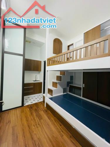 Bán chung cư mini Ngõ 29 Khương Hạ : 55m2 , Giá nhỉnh 7 tỷ doanh thu 35 triệu/tháng , ngõ - 4