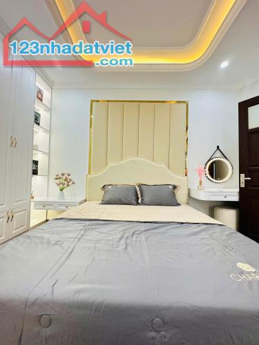 Bán Nhà Đội Cấn Ba Đình 42m2 5 Tầng Mặt Tiền 6m - 1