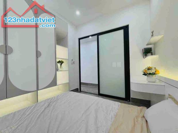 🏠  Hai Thoáng, 2 Tầng Full nội thất 20m ra Phạm Văn Nghị - 2