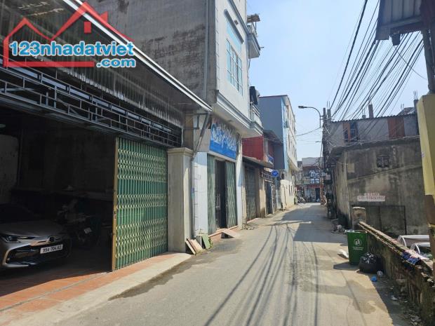 BÁN ĐẤT THỔ CƯ HOÀ ĐÌNH VỊ TRÍ CỰC ĐẸP LÀN 2 NGUYỄN VĂN CỪ GIÁ HƠN 3 TỶ - 2