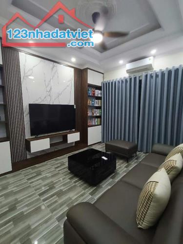 B.án nh.à lô góc - 7 tầng - thang máy - Giang Văn Minh, 42m2 , chỉ nhỉnh 9 tỷ - 3