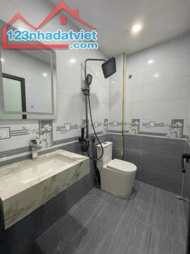 bán nhà gần phố tại Khương Đình, Nhỉnh 6tỷ