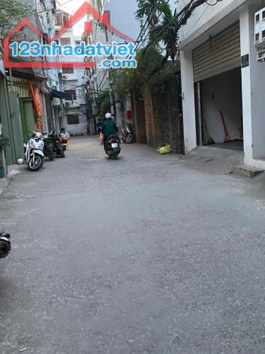 Cần bán nhà phố Phan Đình Giót, Thanh Xuân 50M2, 5T ô tô vào nhà, lô góc, Kinh Doanh 8.4tỷ - 1