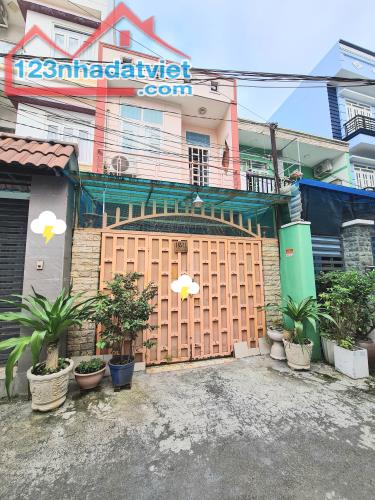 BÁN NHÀ HẺM NGUYỄN THỊ THẬP, P.TÂN PHÚ, Q.7, 75M², 8,3 TỶ.