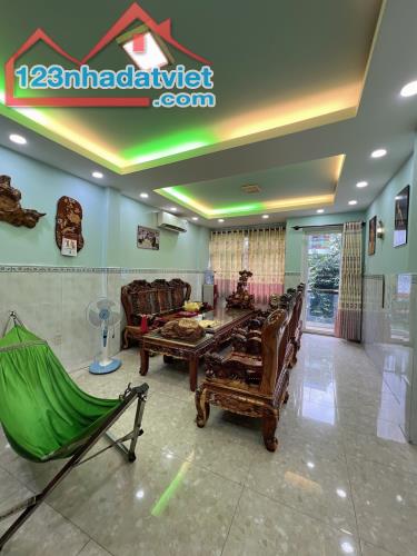 Mặt tiền 12 m - Lý thánh tông - Tân Phú 78 m²- 5 tầng - hơn 9 tỷ -Gấp - 4