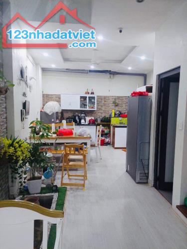 Bán nhà ngõ Văn Chương 2, quận Đống Đa 35m2, 5 tầng, kinh doanh, giá 8.1 tỷ - 2